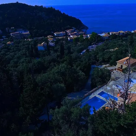 View 2 Áyios Nikítas