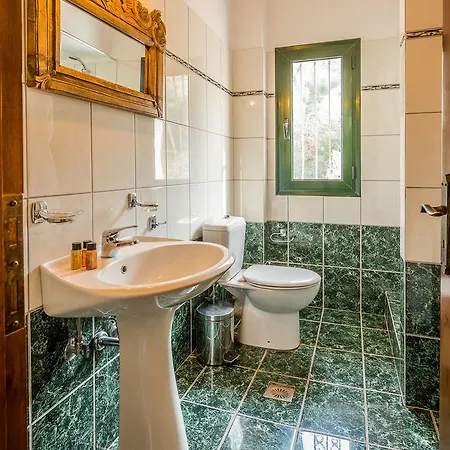 View 2 Villa Áyios Nikítas