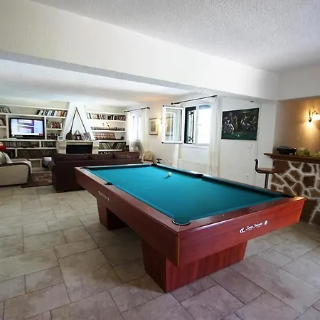 Villa View 2 *